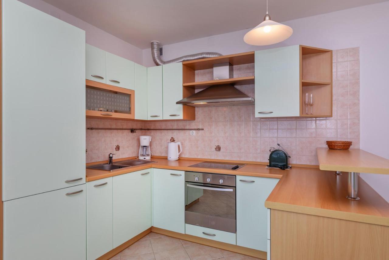 Charming Seafront At Mara Appartement *